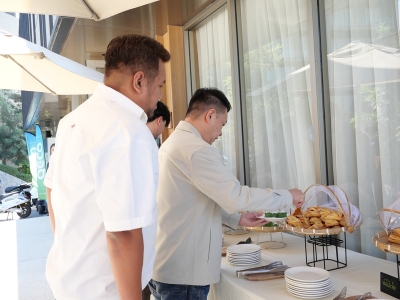 DECO 8th Anniversary 47